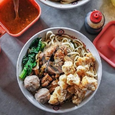 bakso simpang tiga kg likas