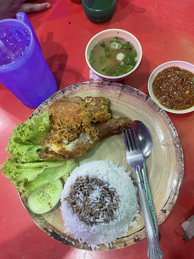Restoran arek Suroboyo paroi Restoran arek Suroboyo paroi