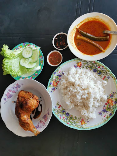 Caca Bawal Goreng Caca Bawal Goreng