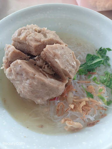 Mie ayam bakso,Macallum.