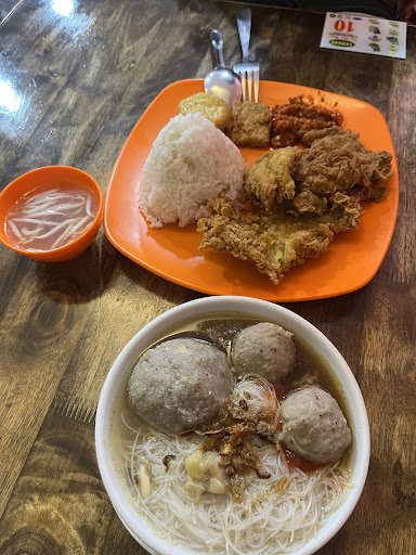 Deβ Monas Cafe (Jalan Chan Chin Ann of Padungan) Deβ Monas Cafe (Jalan Chan Chin Ann of Padungan)