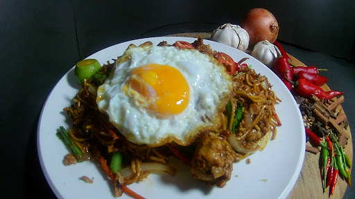 RAJA NASI AYAM TEMPAYAN