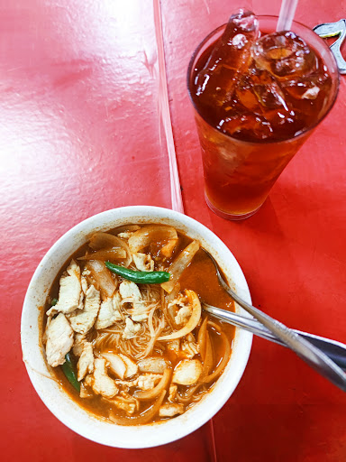 Azmi Tomyam (Bakso Ayam Penyet)