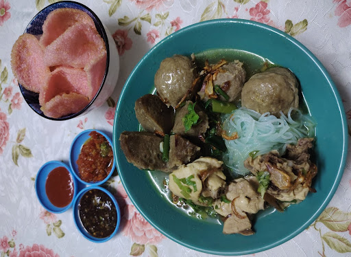 Angah Ayam Penyet Dan Bakso