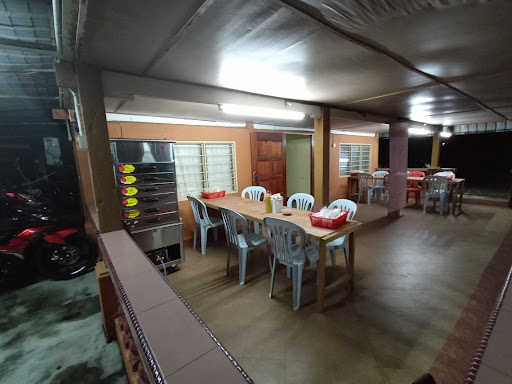 Warung Wak Kolis Ayam Penyet Warung Wak Kolis Ayam Penyet