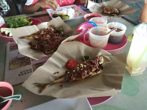 IKAN BAKAR BEREMPAH IKAN BAKAR BEREMPAH