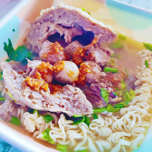 Kedai Bakso Dan Ayam Penyet Masni
