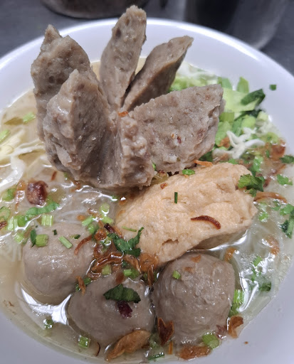 D'nyonya bakso