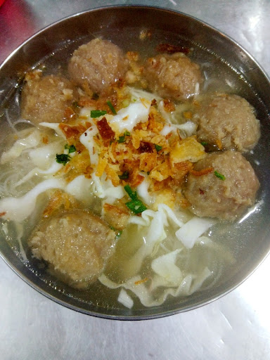 SELERA MAMA BAKSO BERANAK