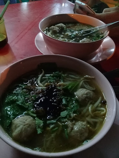 Warung Usop Nasi Lemak • Long
