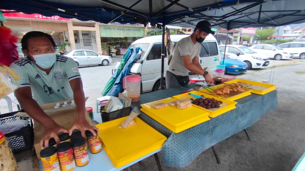 gerai makanan dan minuman