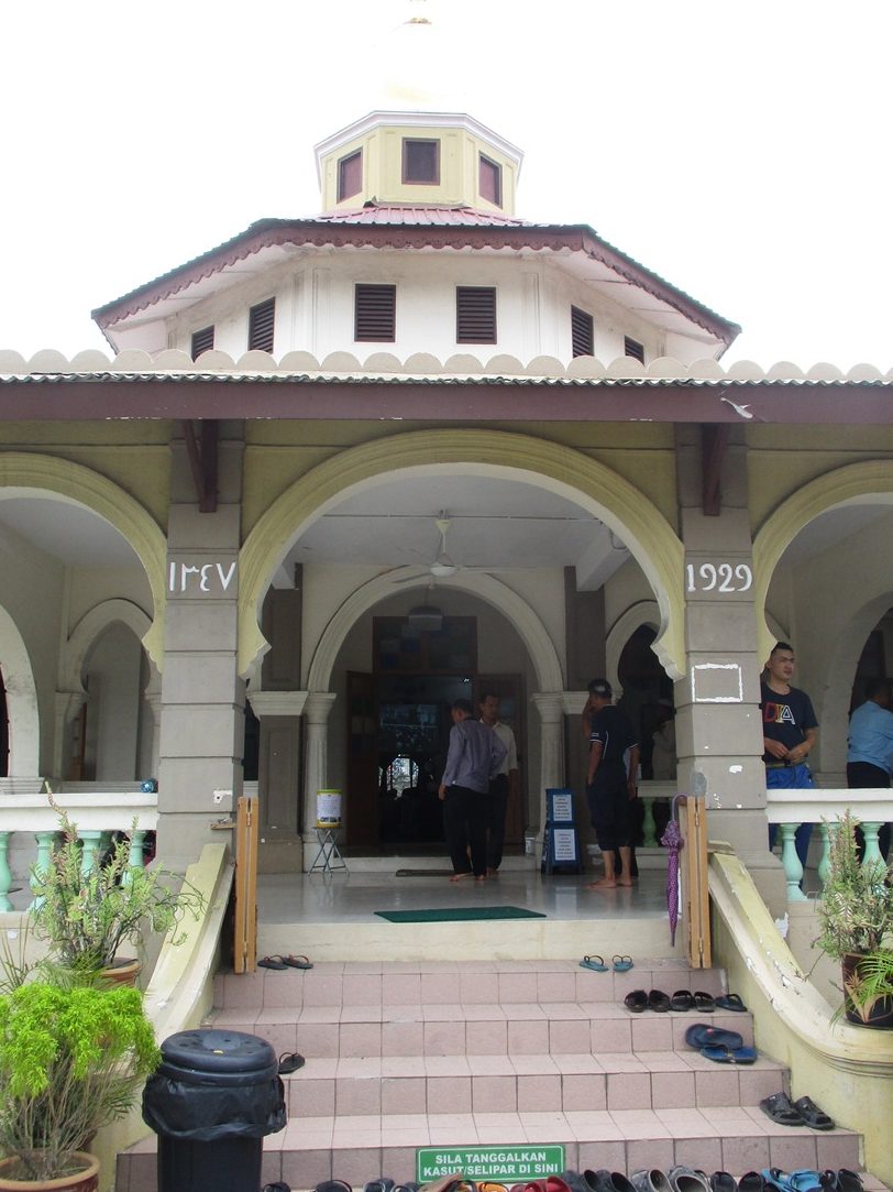 mamasab masjid tanah dan kuala sungai baru