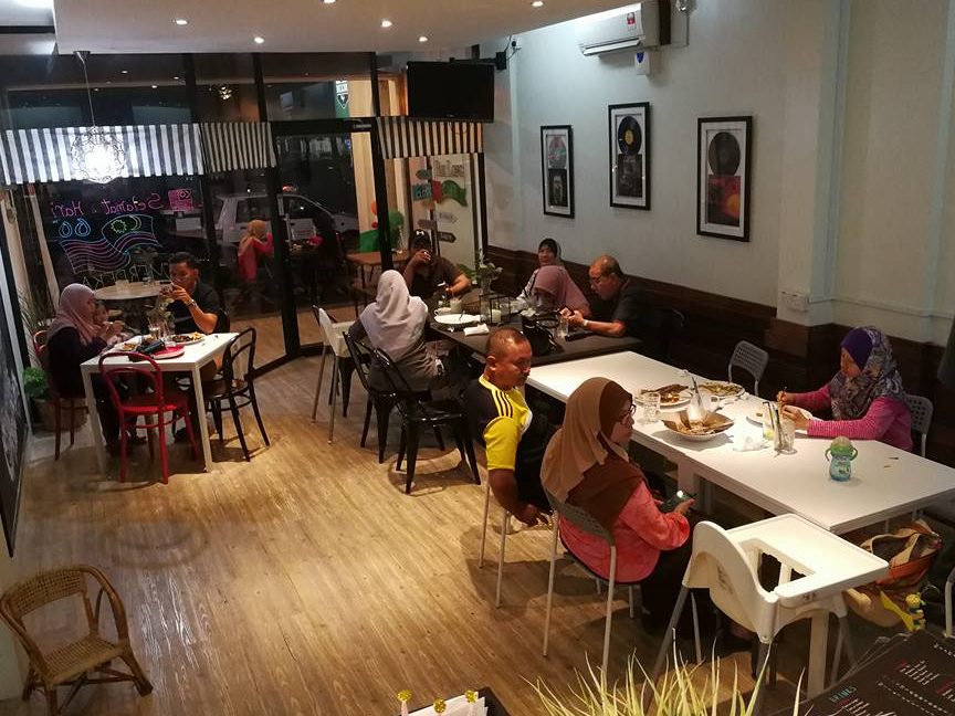 Pak Long Cafe 1 pak long cafe