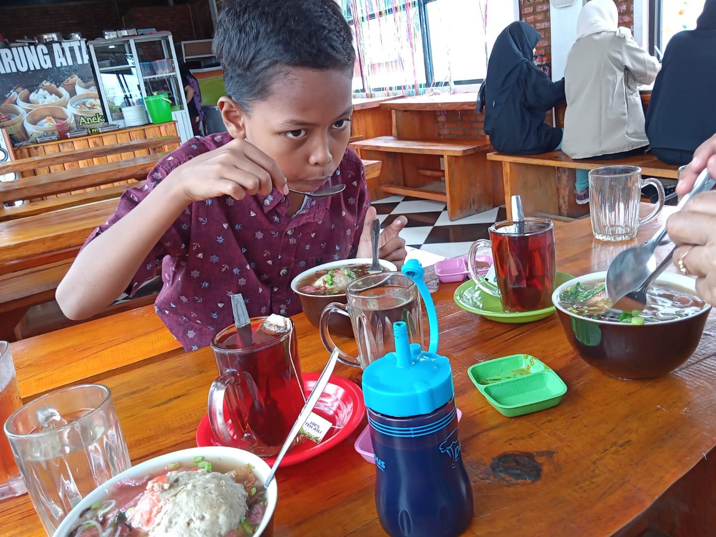 Rumah makan dan minum eka bakso 1 rumah makan dan minum eka bakso 1