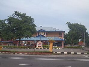 Terminal Bus Dan Teksi Chaah 1 terminal bus dan teksi chaah